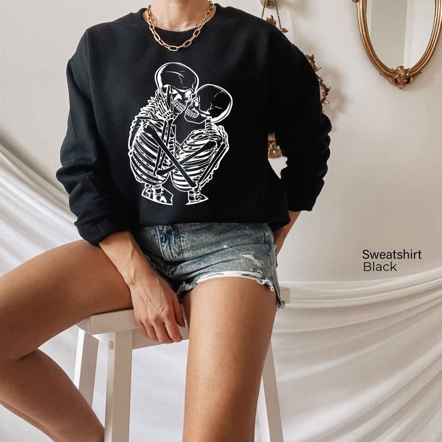 Kissing Skeletons Shirt, Skeleton Shirt, Gothic Shirt, Skull Tee, Couple Shirt, Cool Skeleton T-Shirt, Skeleton Valentines, C6377