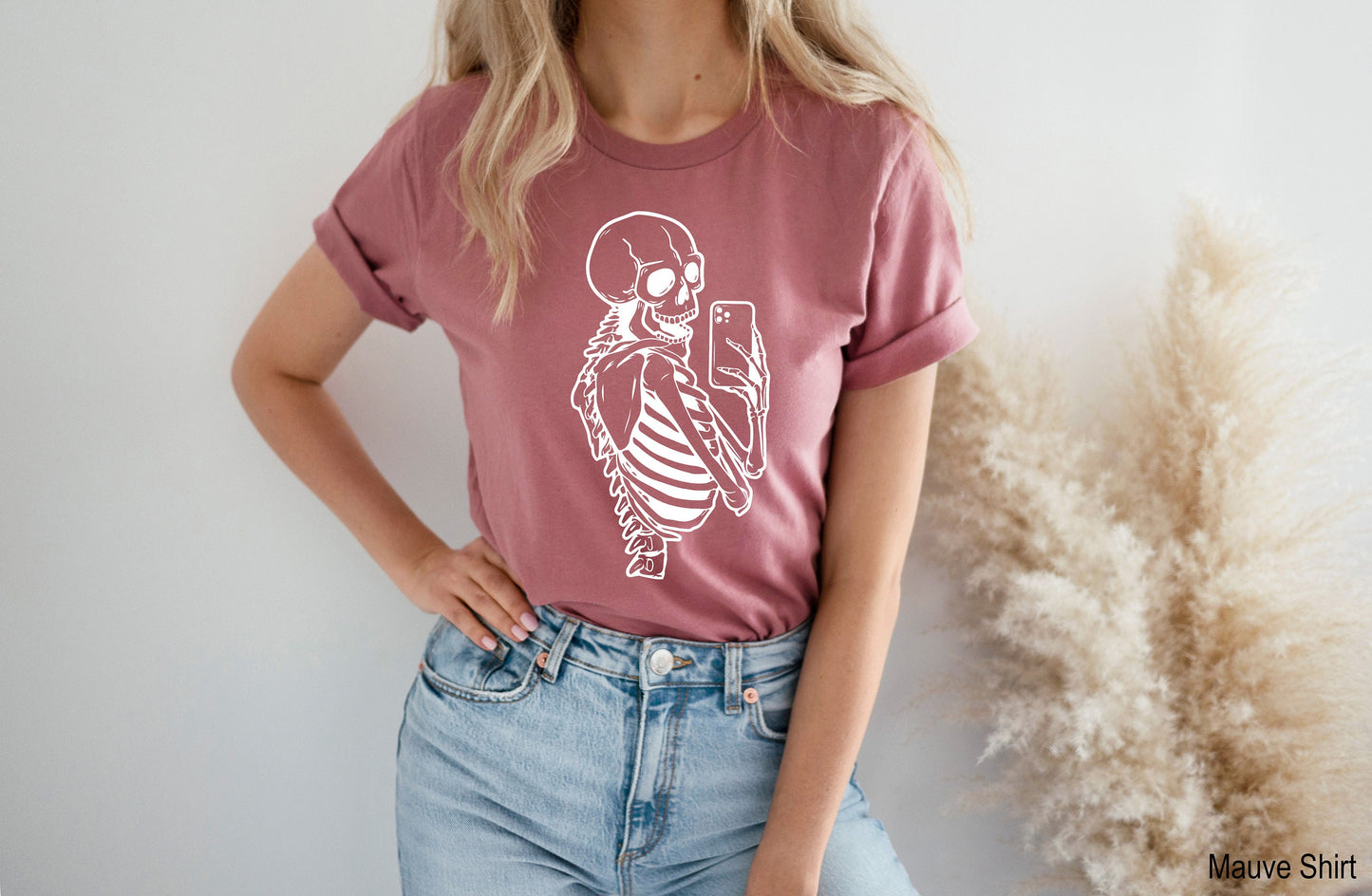 Skeleton Selfie Sweatshirt, Selfie Sweatshirt, Skeleton Hoodie, Halloween Skeleton T-Shirt, Skeleton Hand Halloween, Halloween Gift, C6641