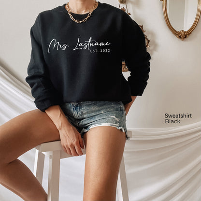 Personalized Mrs Sweatshirt,Custom Mrs Shirt,Mrs Last Name Hoodie,Est. 2022 Tshirt,Custom Bridal Gift,New Bride T-shirt,Gift for Bride,C6147