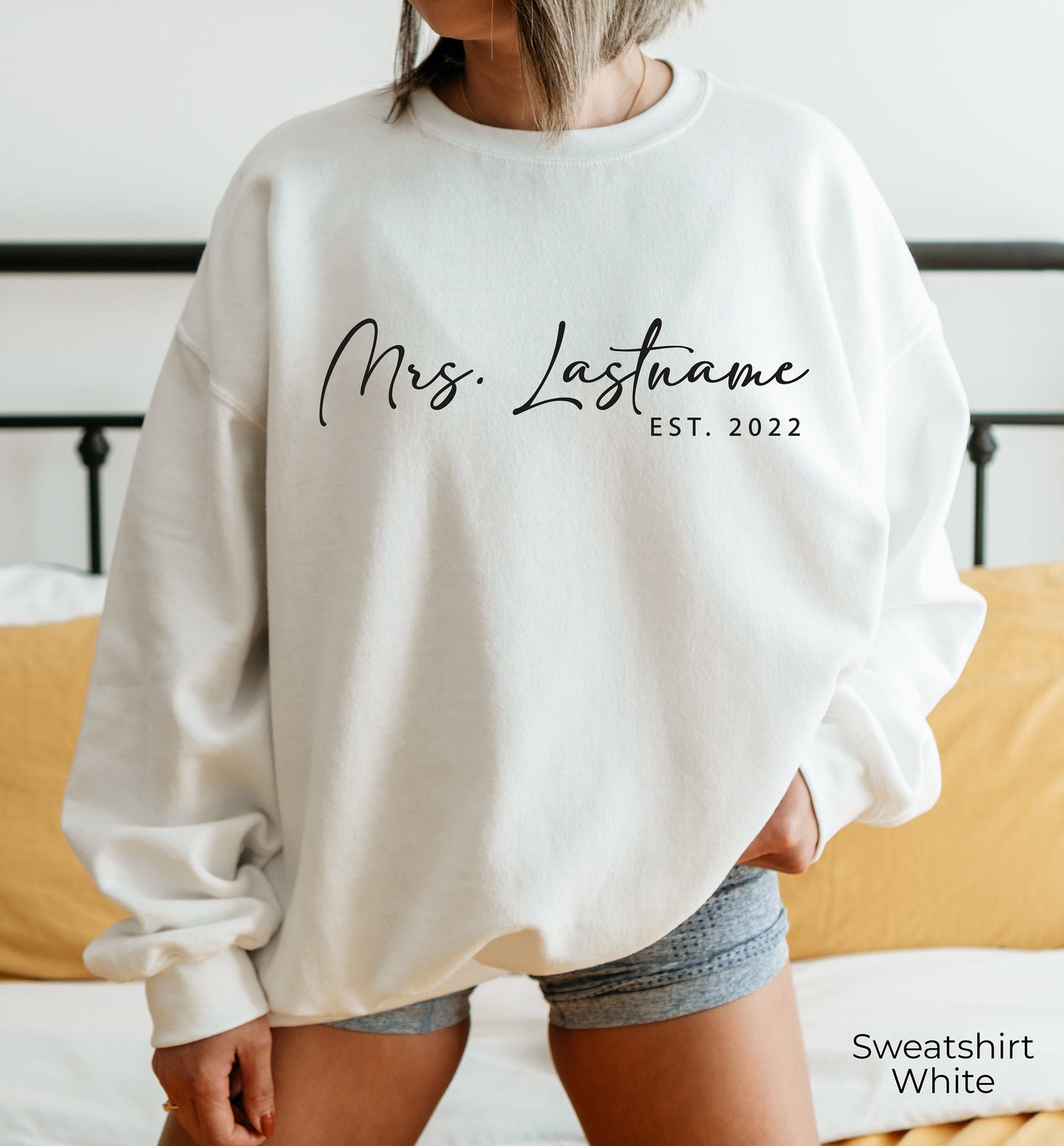 Personalized Mrs Sweatshirt,Custom Mrs Shirt,Mrs Last Name Hoodie,Est. 2022 Tshirt,Custom Bridal Gift,New Bride T-shirt,Gift for Bride,C6147