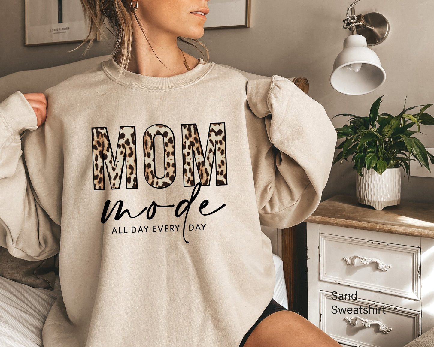 Trendy Mom Leopard Shirt,Mom Mode All Day Every Day Tshirt,Cool Mom life Sweatshirt,Mother's Day Tee,Mom Quotes T-Shirt,Gift For Mama,C6077