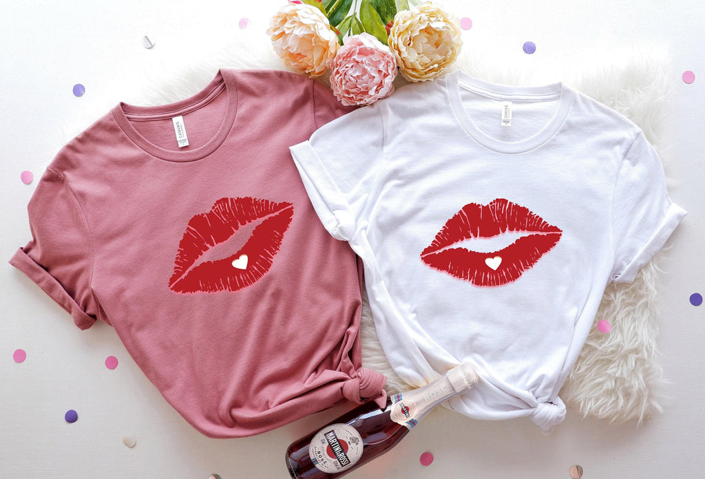 Love Lips Sweatshirt, Cute Lips Shirt For Valentines Day, Trendy Kisses Hoodie, Aesthetic Valentines Day Gift Ideas, Gifts For Women