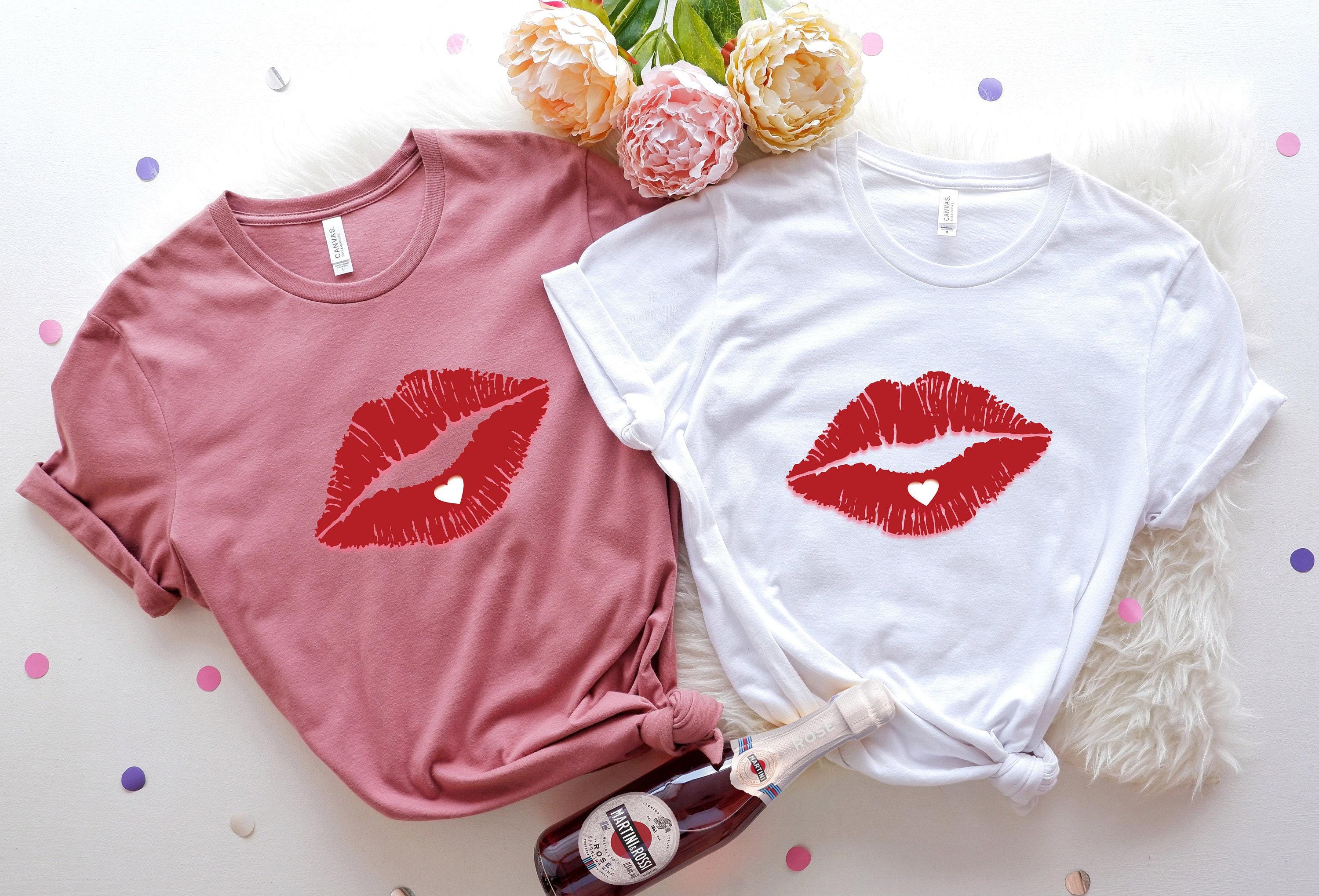 Love Lips Sweatshirt, Cute Lips Shirt For Valentines Day, Trendy Kisses Hoodie, Aesthetic Valentines Day Gift Ideas, Gifts For Women