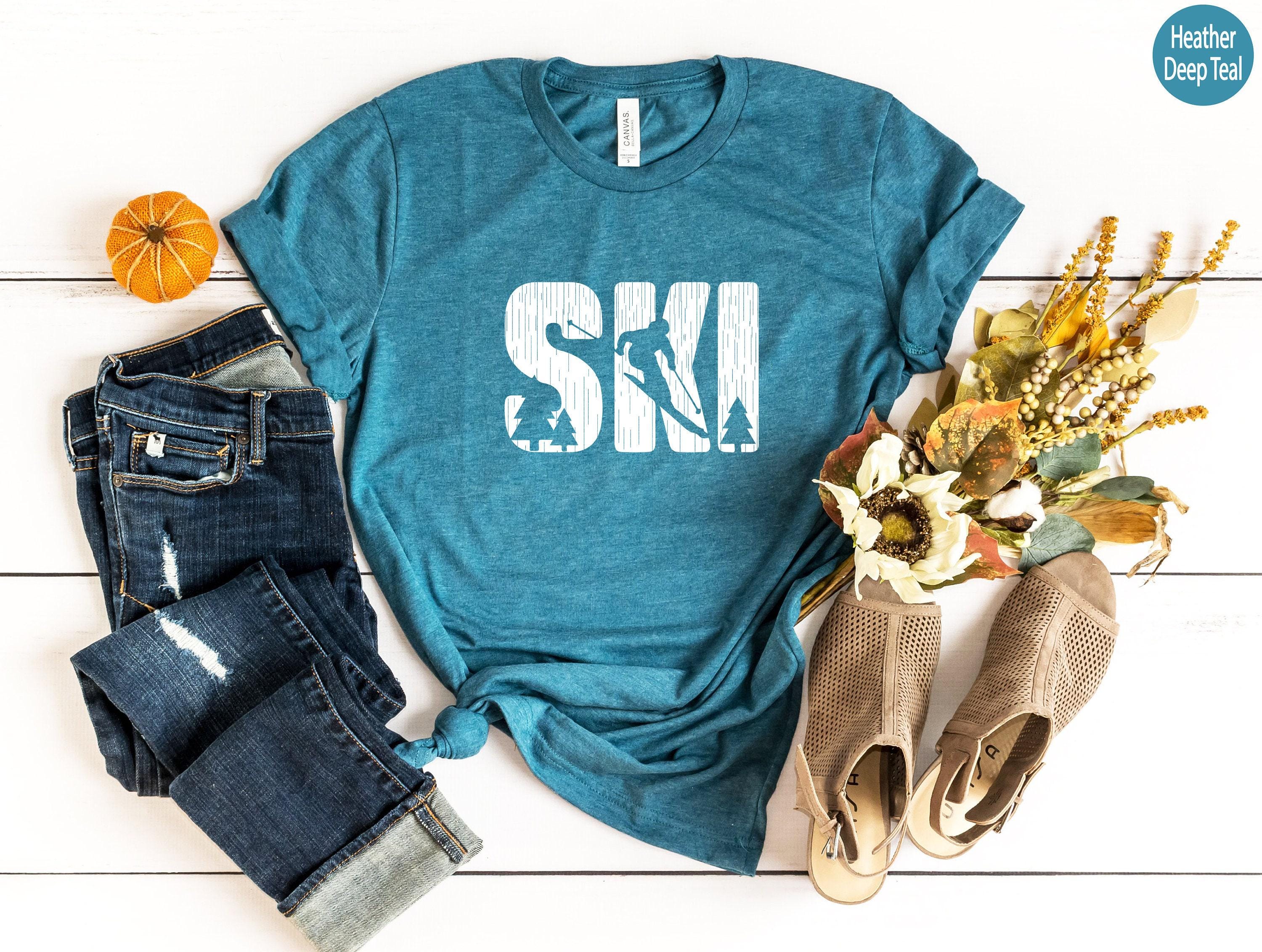 Aesthetic Ski Sweatshirt, Women's Skiing T-Shirt, Ski Gift For Her, Ski Graphic Hoodie, Trendy Gifts For Skiing, Mountain Sports Gift