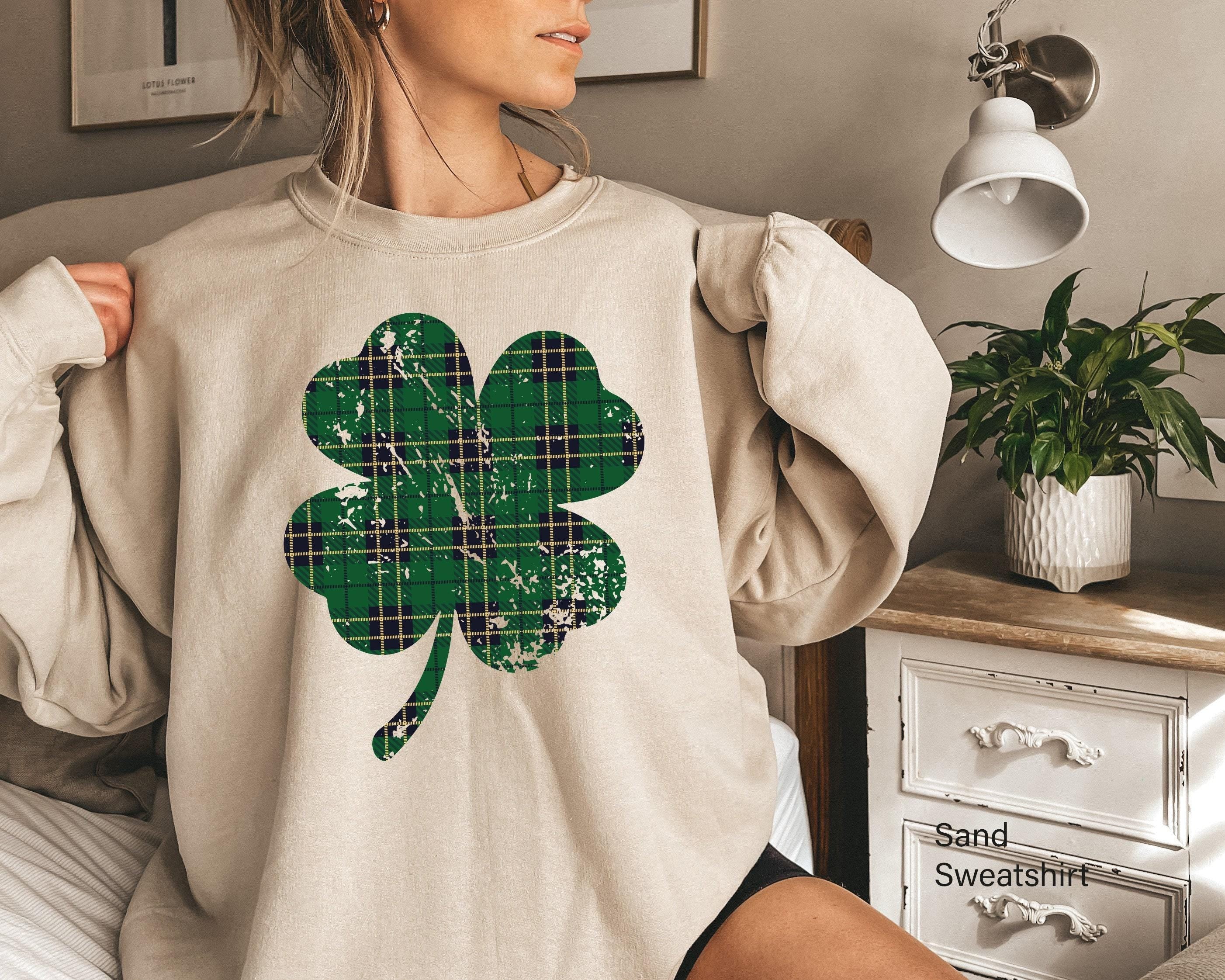 St. Patrick's Day Shirt, Lucky Four Leaf Clover Sweatshirt, Shamrock Shirt, Slainte Tshirt, Retro Gifts for Beer Lover