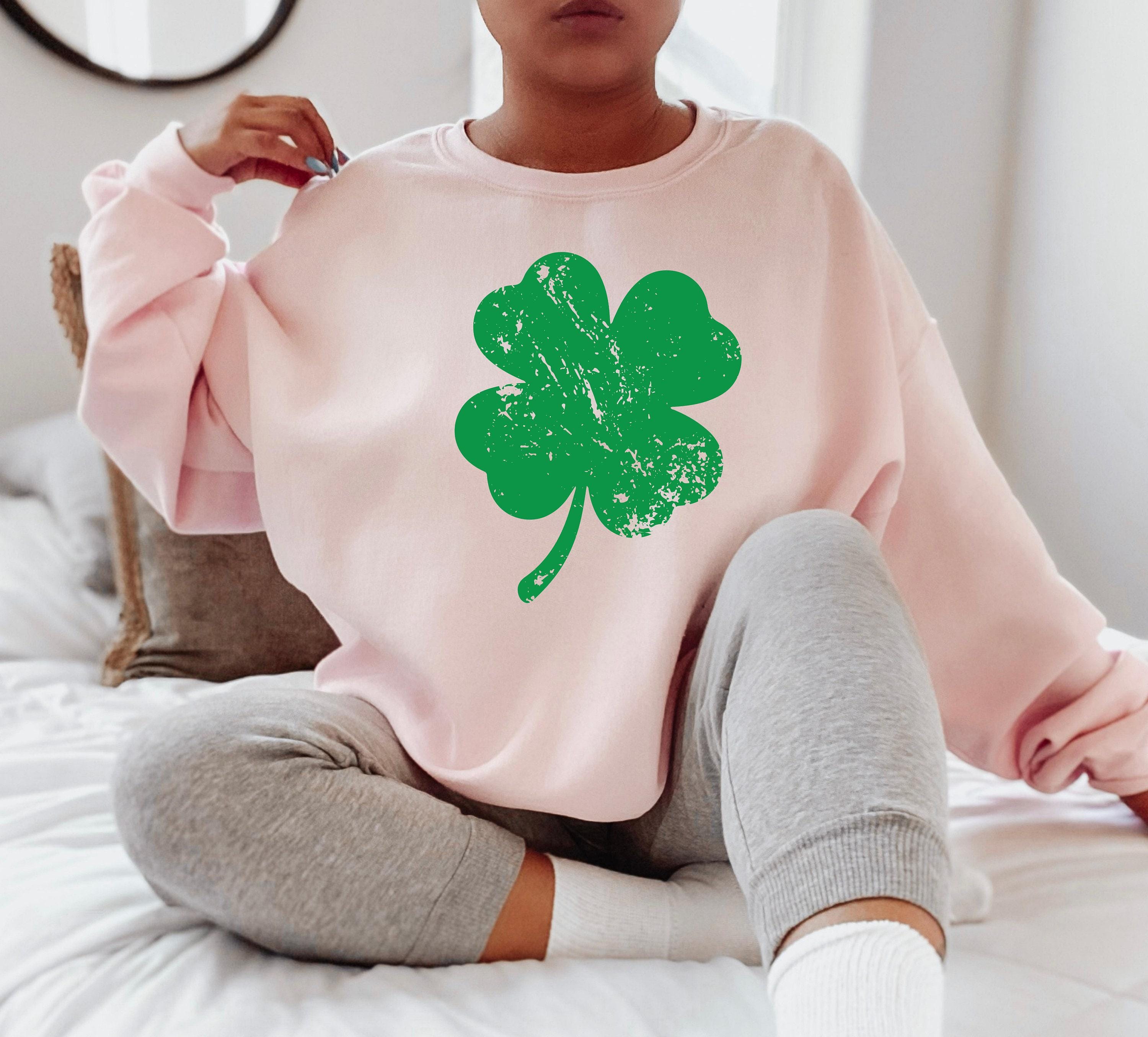 St. Patrick's Day Shirt, Lucky Four Leaf Clover Sweatshirt, Shamrock Shirt, Slainte Tshirt, Retro Gifts for Beer Lover