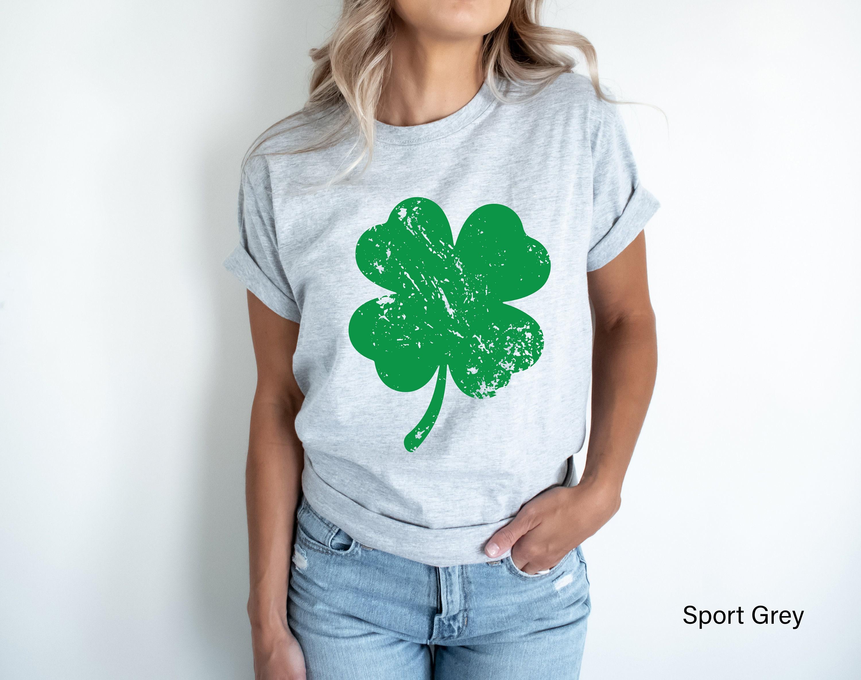 St. Patrick's Day Shirt, Lucky Four Leaf Clover Sweatshirt, Shamrock Shirt, Slainte Tshirt, Retro Gifts for Beer Lover