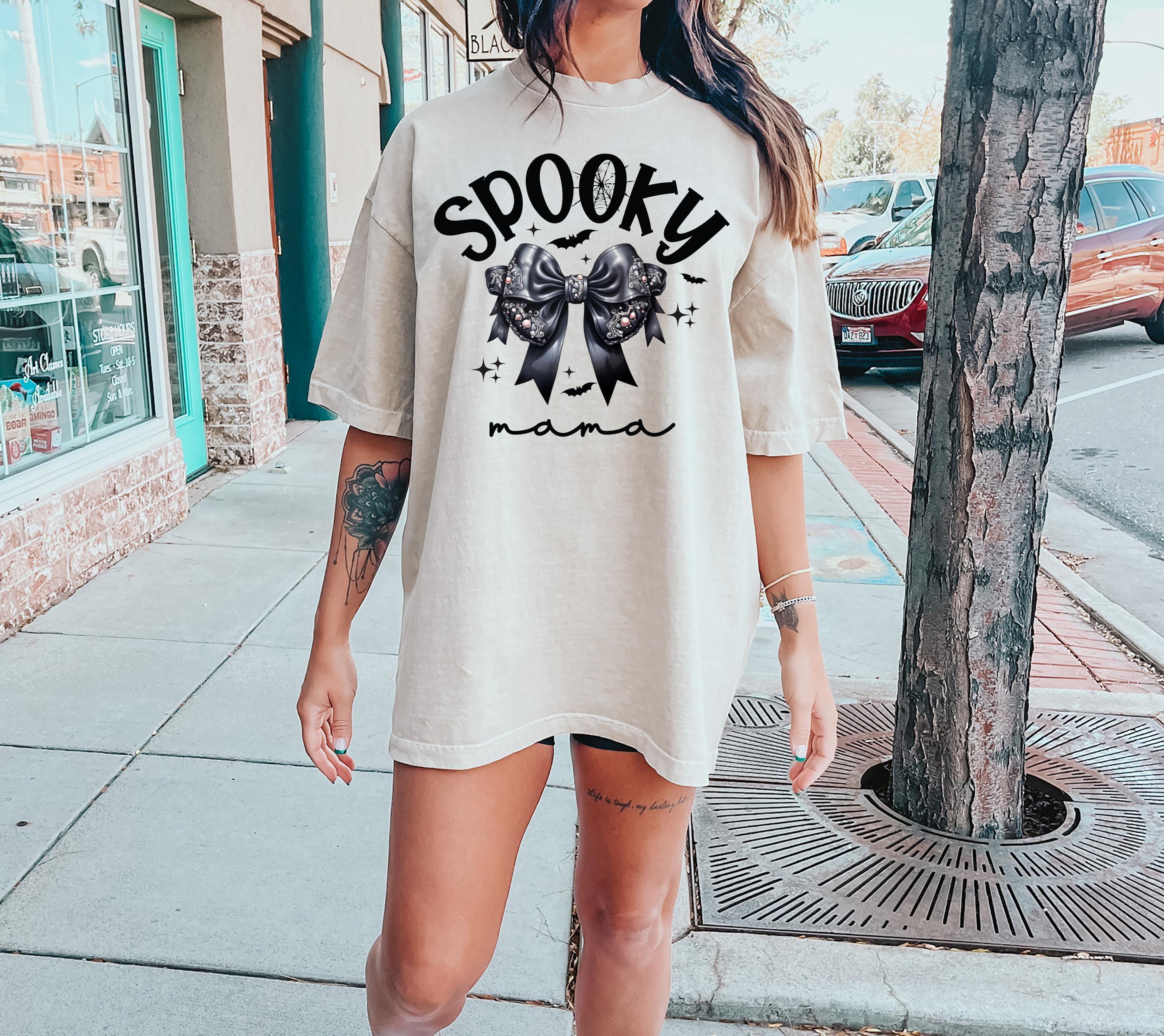 Spooky Mama T-Shirt, Spooky Season Sweatshirts For Woman, Cute Halloween Aesthetic Shirts, Fall Hoodie, Trendy Creepy Se