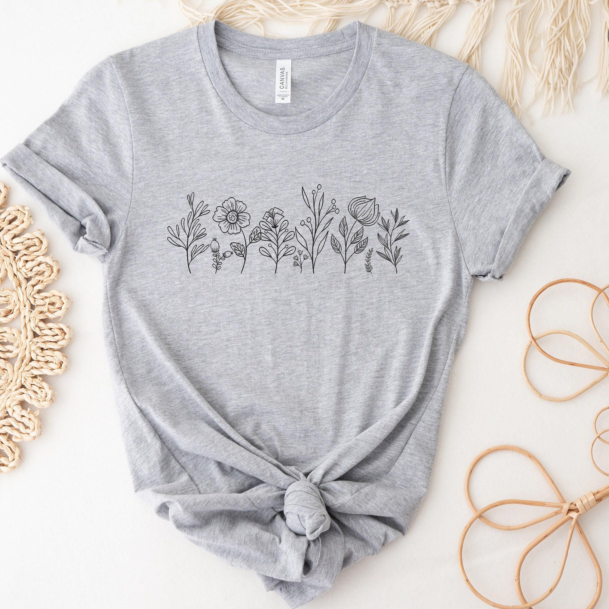 Wildflower Sweatshirt | Women's Flowery Mama Shirt, Flower Lover Gift, Botanical Gifts, Nature Lover Shirt, Vintage Flower, Plant Mom Shirt