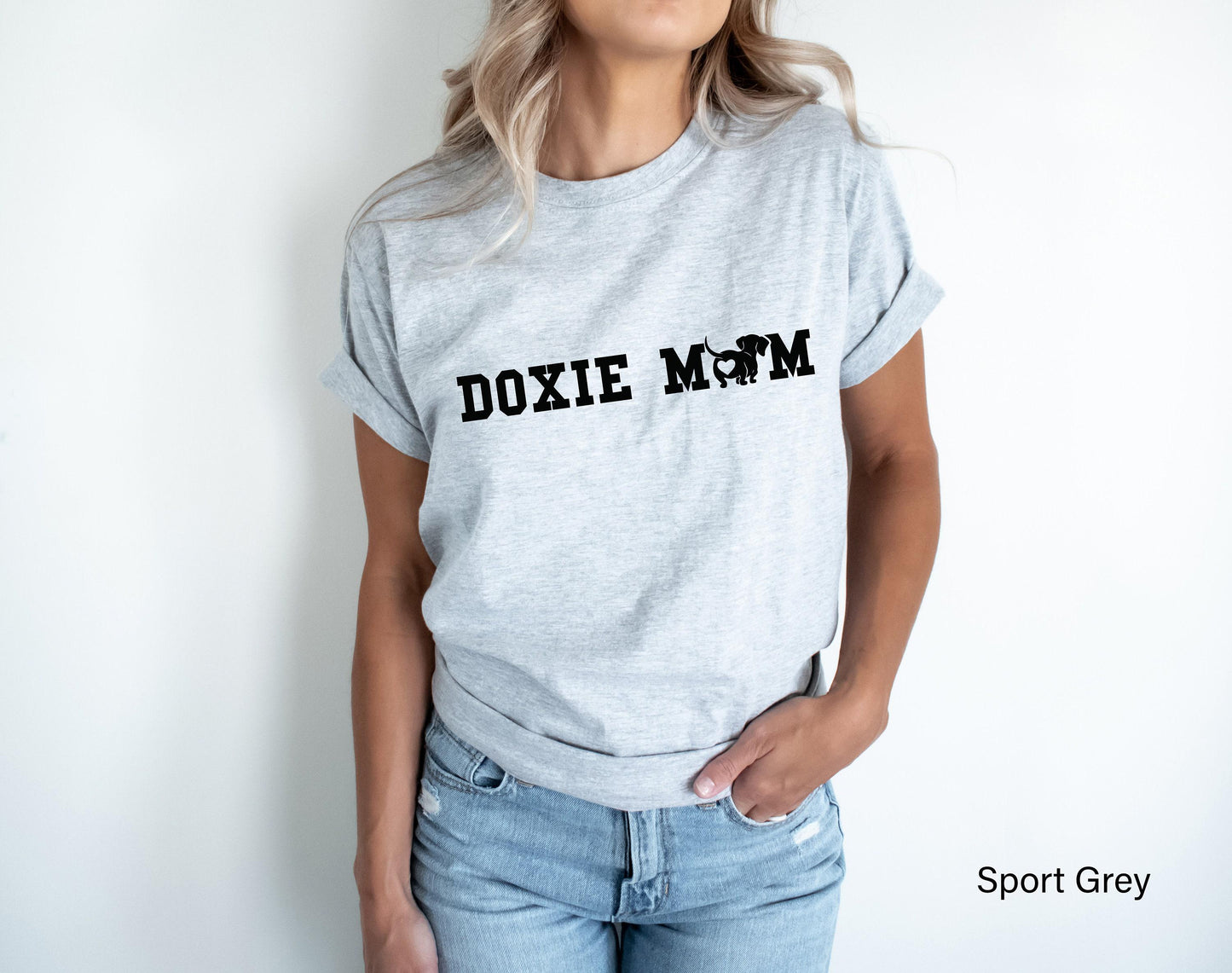 Doxie Mom Sweatshirt, Dachshund Shirt For Women, Dachshund Mom Shirt,  Tshirt, Dog Mom Gift, Dog Gifts For Owners, Wiener Tee