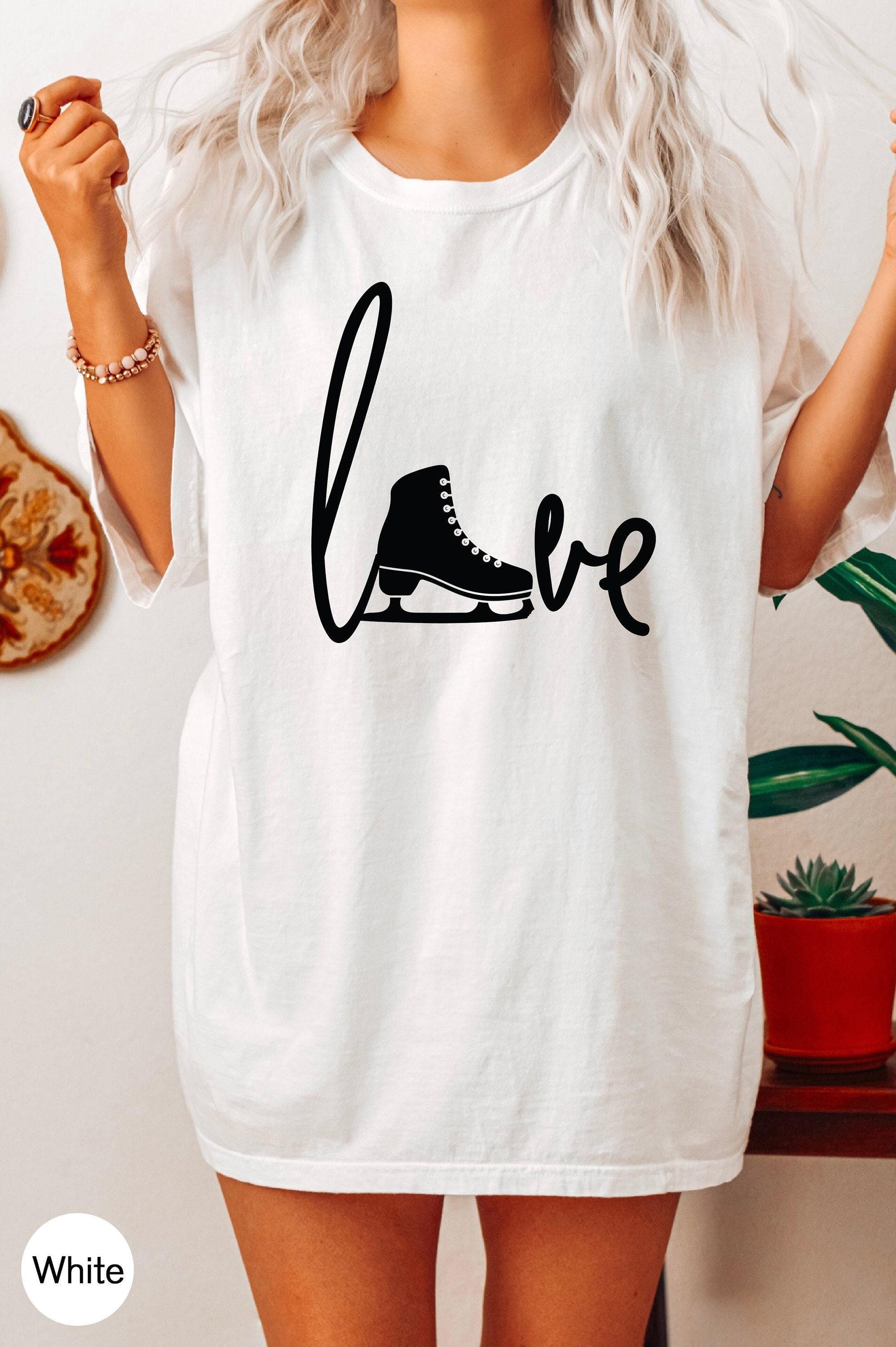 Ice Skating Sweatshirt, Love Skating Shirt, Women's Ice Skating Hoodie, Trendy Ice Skater Shirt, Ice Skating Gift, Skating Graphic Tee